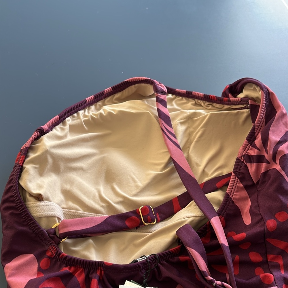 NWT hermoza swimsuit with tie waist - Picture 6 of 9